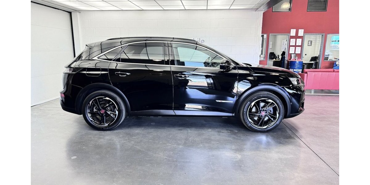 DS Automobiles DS7 Crossback 300 4x4 Performance Line+ Panodach 35.300 km 26.320 &euro; Lich 35423