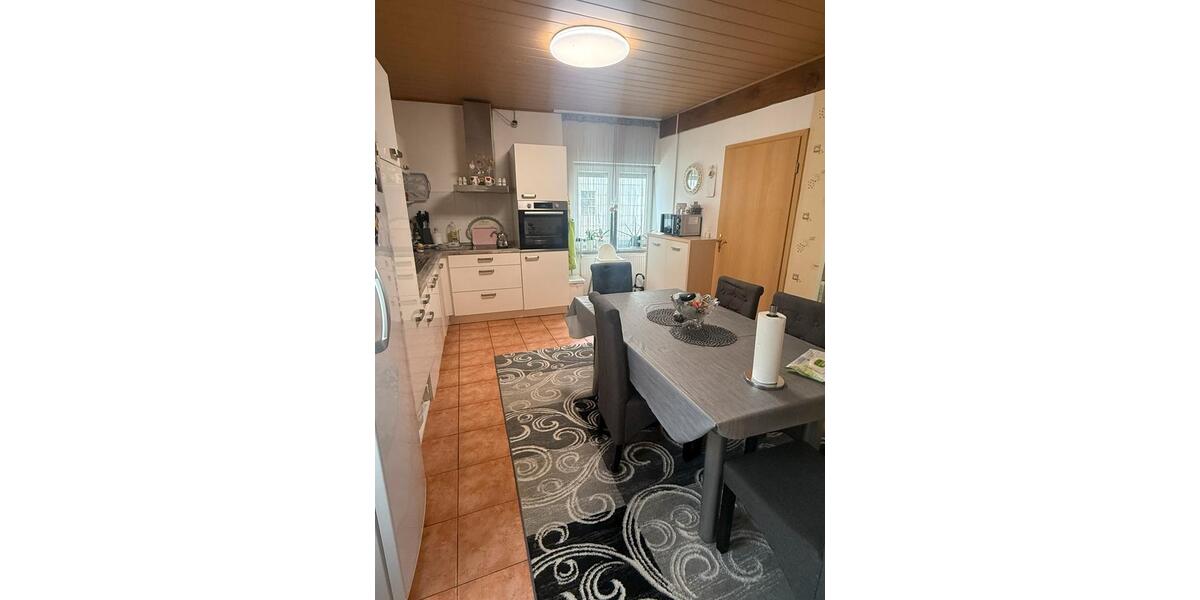 Etagenwohnung Mittenaar - 3 Zimmer, 90 m&sup2;, 730&euro; | Angebot:25099786