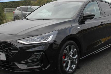 Ford Focus 26.200 km 21.990 &euro; Mittenaar 35756