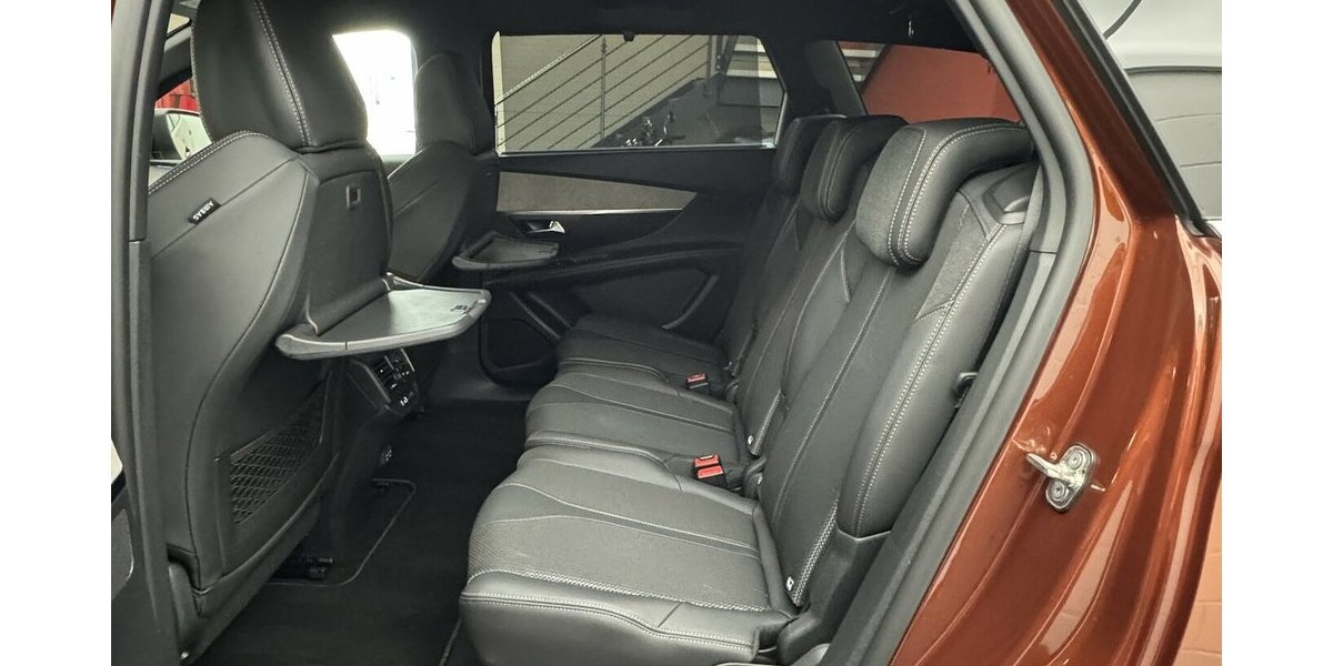 Peugeot 5008 GT 130 PT EAT 8 AHK 1.Hand 7 Sitze 13.300 km 26.620 &euro; Lich 35423
