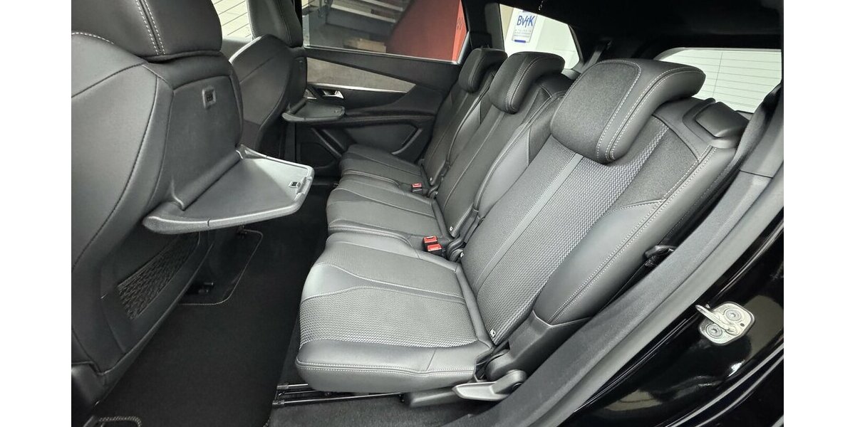 Peugeot 5008 GT 130 Black Edition EAT8 1.Hand Massage 20.400 km 26.220 &euro; Lich 35423