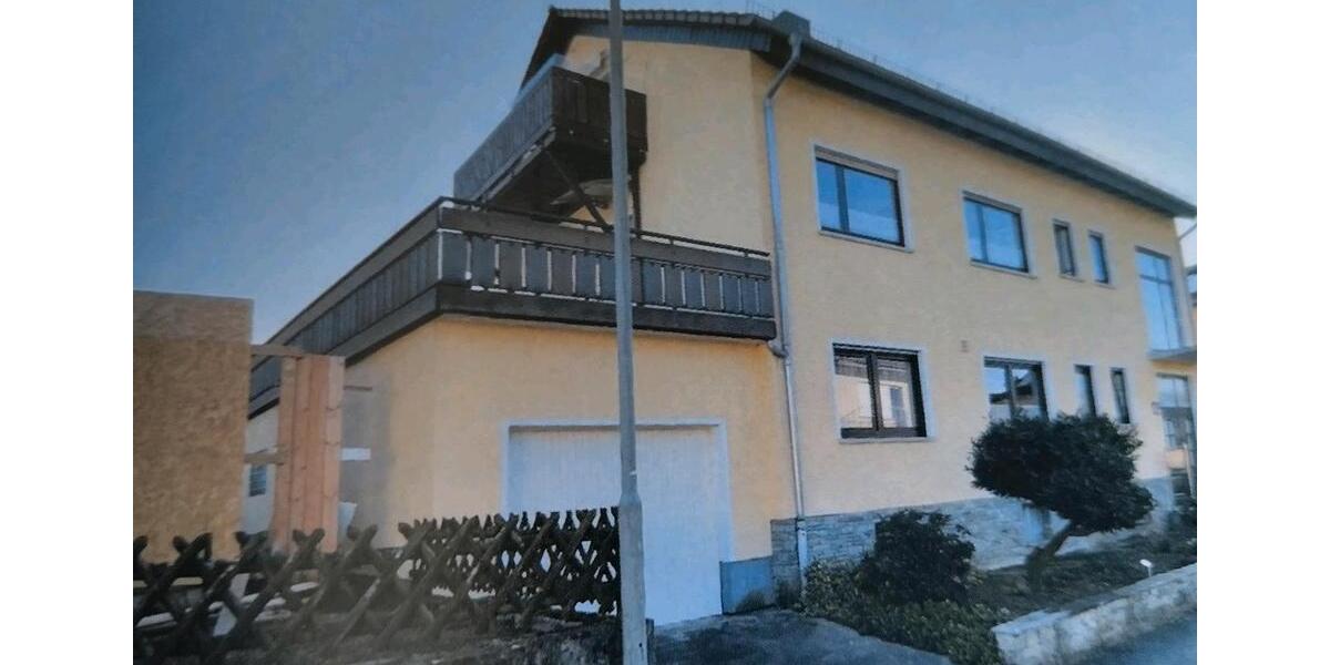 Dachgeschoßwohnung Butzbach - 3.5 Zimmer, 79 m&sup2;, 205.000&euro; | Angebot:24576141