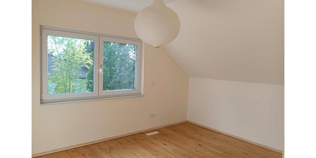 Einfamilienhaus Gladenbach - 5.5 Zimmer, 150 m&sup2;, 2.100&euro; | Angebot:26591382