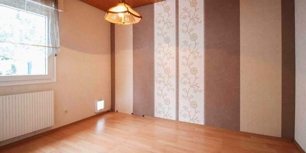 Einfamilienhaus Grävenwiesbach Heinzenberg - 4 Zimmer, 115 m&sup2;, 235.000&euro; | Angebot:25865536