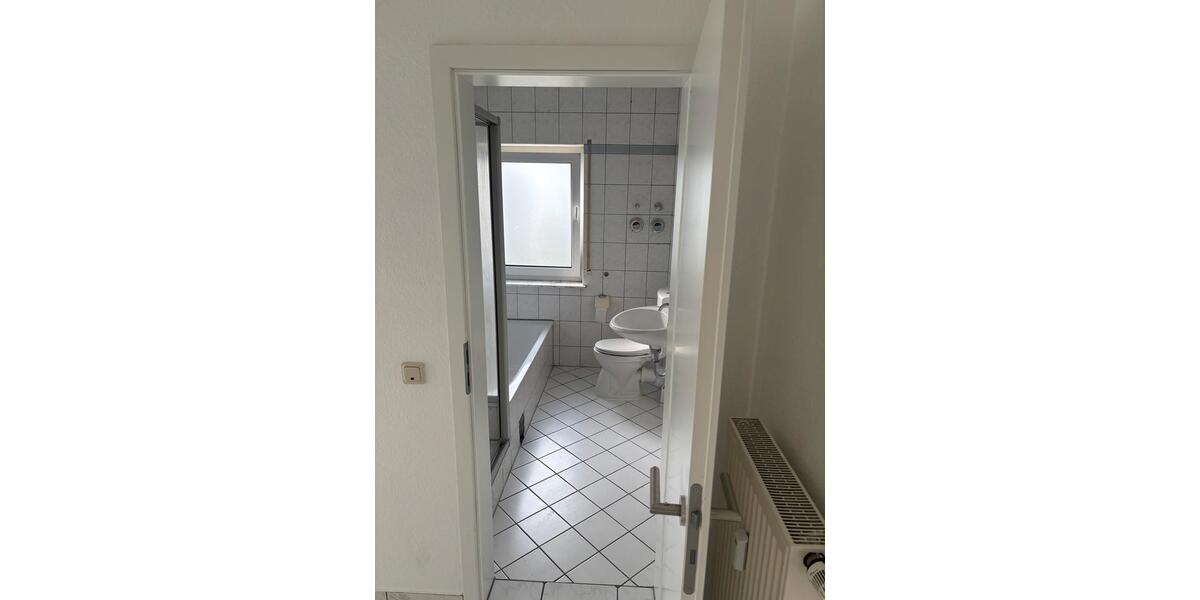 Etagenwohnung Pohlheim - 3 Zimmer, 90 m&sup2;, 850&euro; | Angebot:23704881