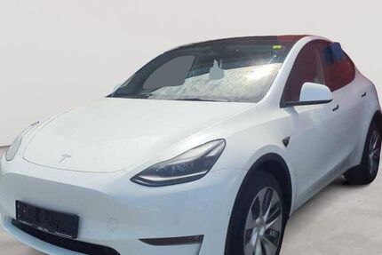 Tesla Model Y 123.835 km 29.489 &euro; Fernwald-Steinbach 35463