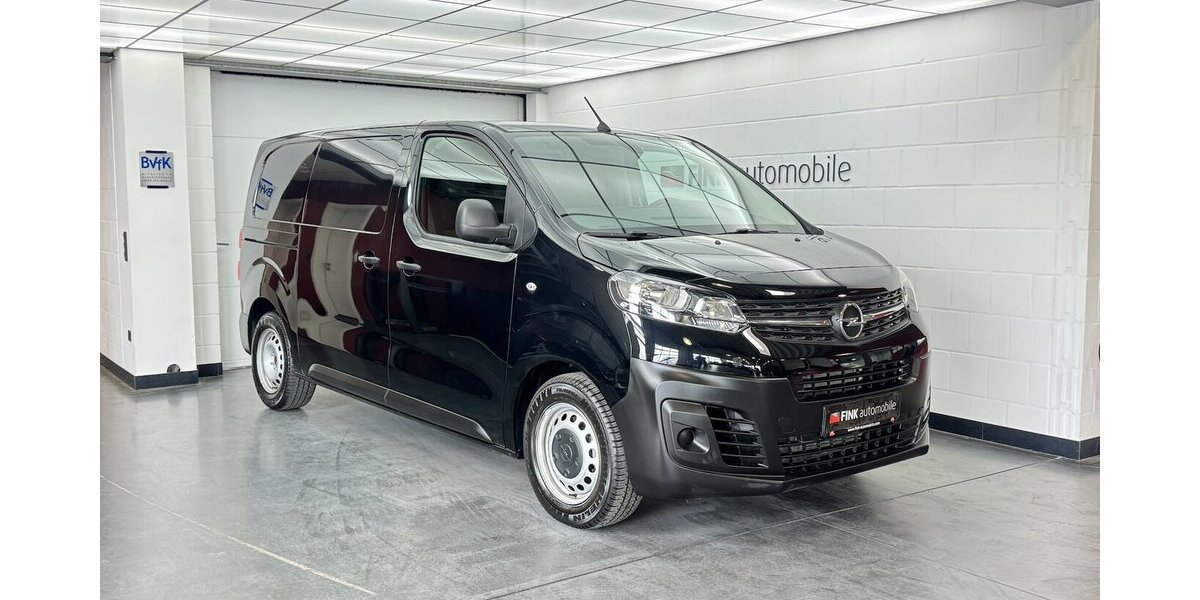 Opel Vivaro Cargo 1.5 D Edition M 1.Hand Sitzhzg 9.900 km 21.520 &euro; Lich 35423