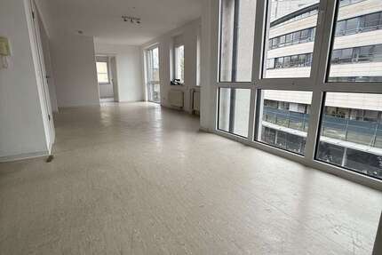 Wohnung Gießen - 7 Zimmer, 34 m&sup2;, 420&euro; | Angebot:24450660