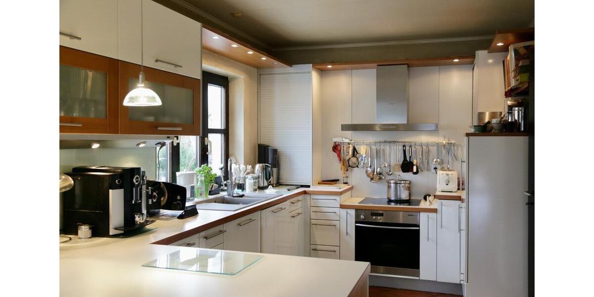 Einfamilienhaus Sinn - 8 Zimmer, 232 m&sup2;, 460.000&euro; | Angebot:23583153