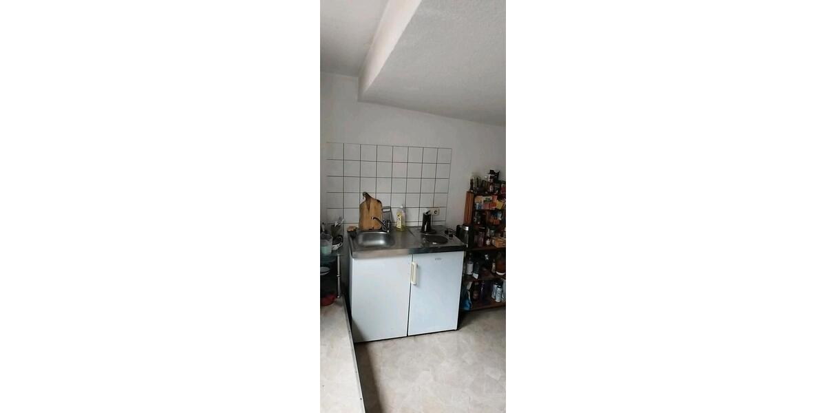 Etagenwohnung Marburg - 1 Zimmer, 15 m&sup2;, 410&euro; | Angebot:25978639