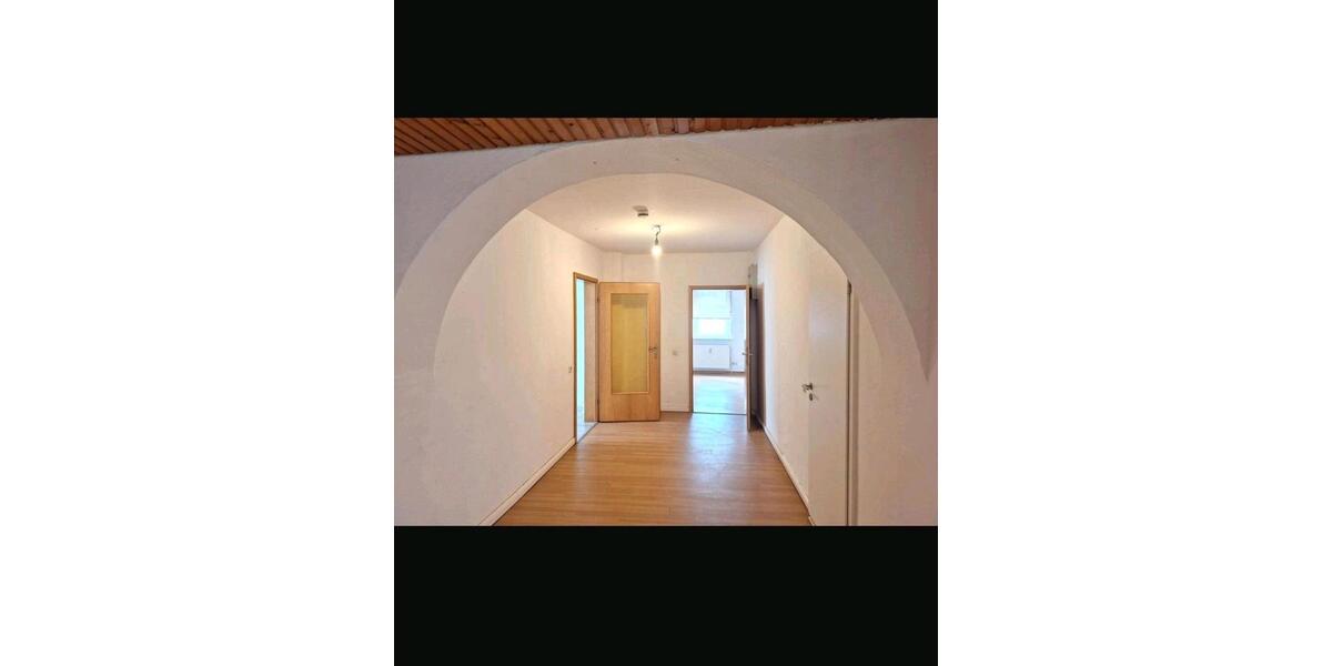 Etagenwohnung Lohra - 5 Zimmer, 102 m&sup2;, 850&euro; | Angebot:26459856