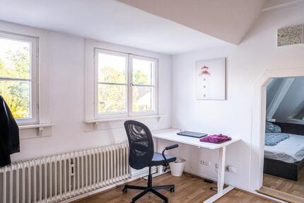 Wohnung Gießen Anneröder Siedlung - 7 Zimmer, 250 m&sup2;, 250&euro; | Angebot:25056859