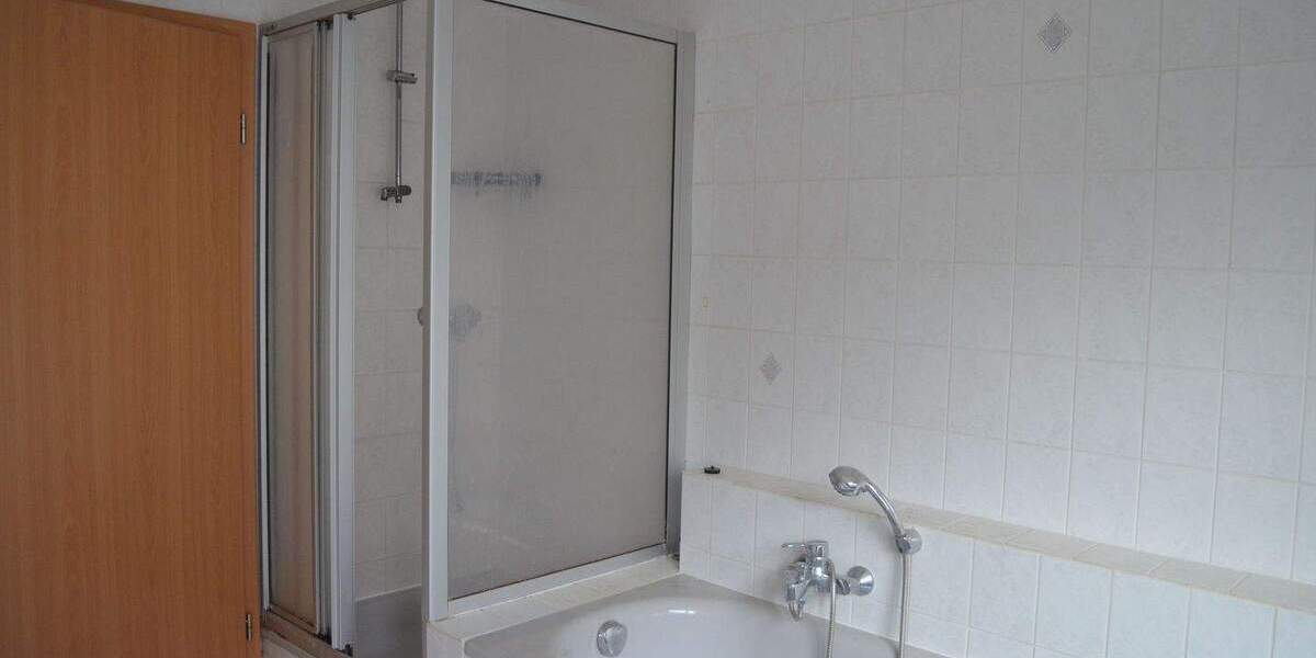 Etagenwohnung Grävenwiesbach Mönstadt - 4 Zimmer, 96 m&sup2;, 800&euro; | Angebot:25800222