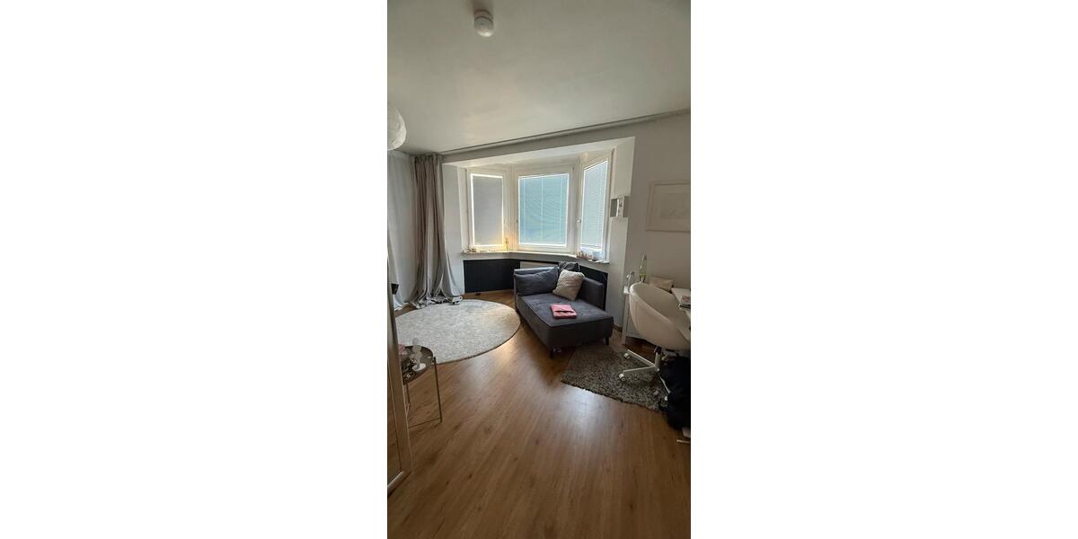 Etagenwohnung Wetzlar - 3 Zimmer, 121 m&sup2;, 1.100&euro; | Angebot:26676030