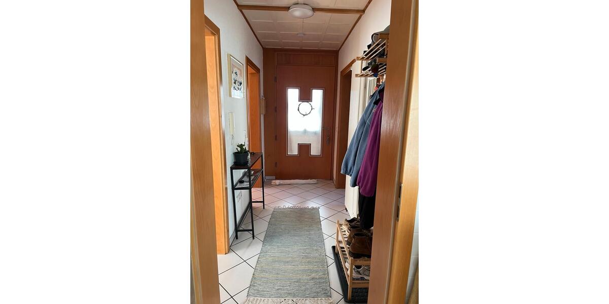 Etagenwohnung Marburg Biegenviertel - 3 Zimmer, 83 m&sup2;, 1.000&euro; | Angebot:26362174