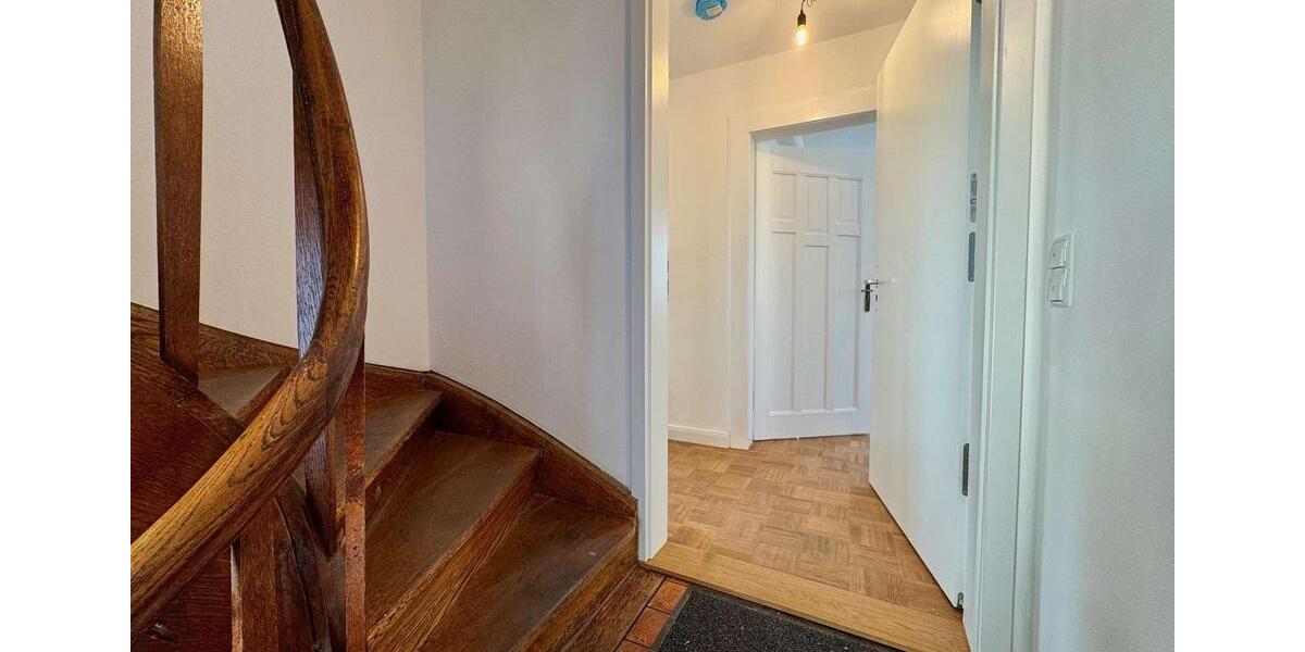 Etagenwohnung Bad Nauheim - 3 Zimmer, 97 m&sup2;, 1.550&euro; | Angebot:23026497