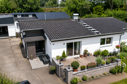 Haus Gießen Wieseck - 8 Zimmer, 228 m&sup2;, 545.000&euro; | Angebot:25898230