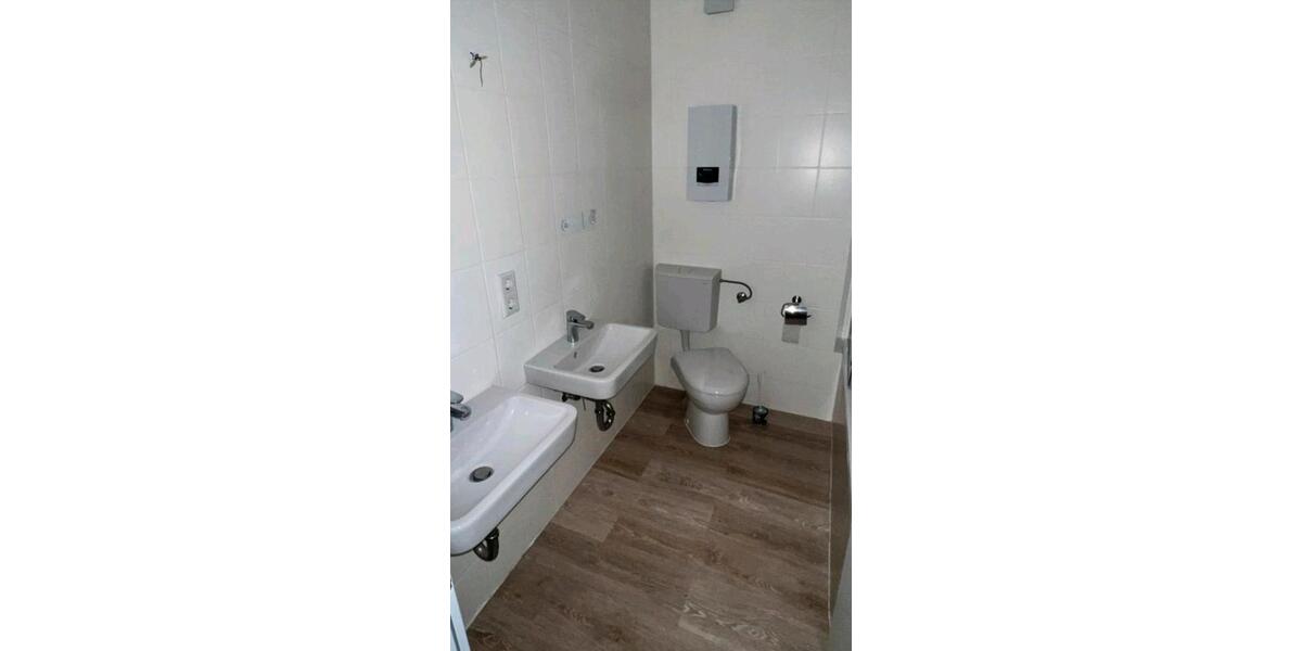 Dachgeschoßwohnung Wetzlar Dutenhofen - 4 Zimmer, 90 m&sup2;, 1.100&euro; | Angebot:25918779