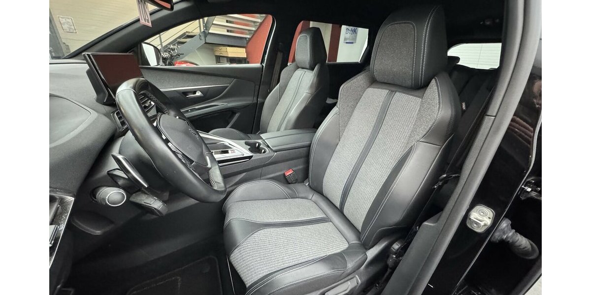 Peugeot 5008 Blue HDI 130 Allure Pack 1.Hand Carplay 52.400 km 22.320 &euro; Lich 35423