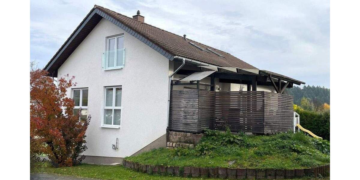 Einfamilienhaus Ehringshausen / Kölschhausen Kölschhausen - 9 Zimmer, 238 m&sup2;, 490.000&euro; | Angebot:25728156