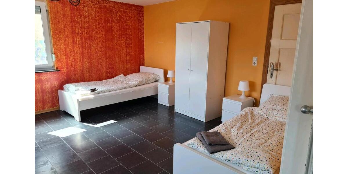 Einfamilienhaus Wölfersheim - 8 Zimmer, 150 m&sup2;, 6.600&euro; | Angebot:25353961