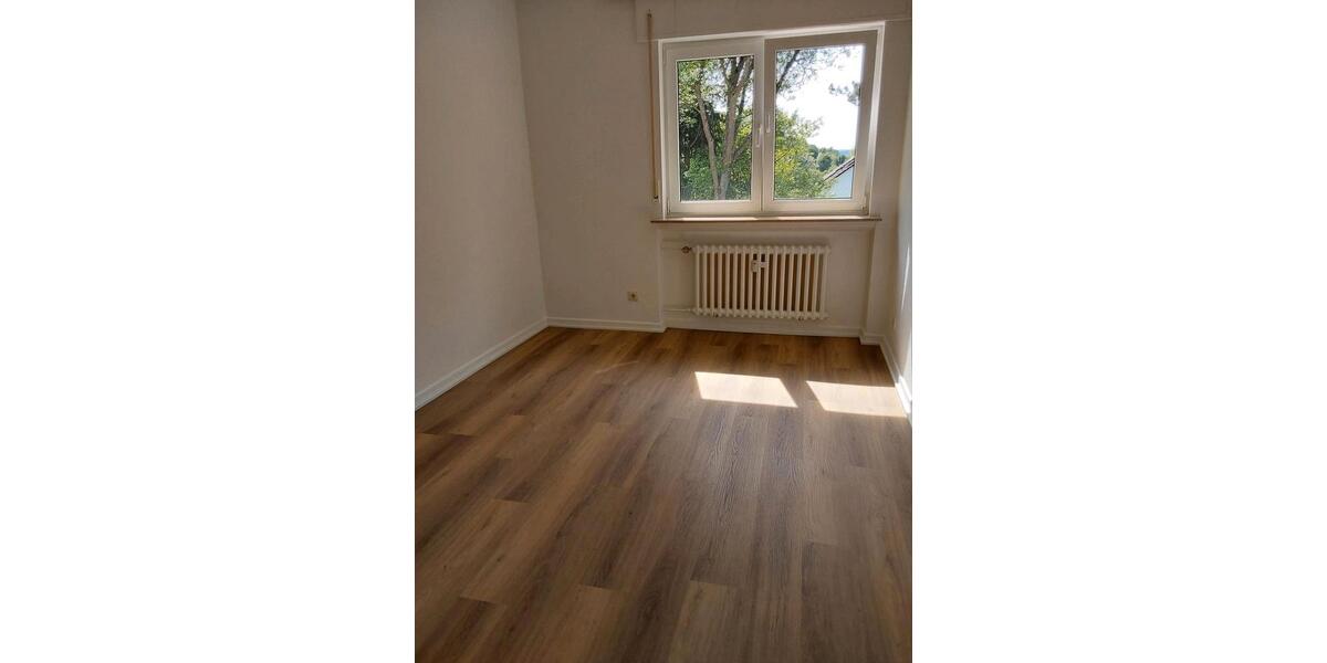 Etagenwohnung Marburg Marbach - 5 Zimmer, 130 m&sup2;, 419.000&euro; | Angebot:25904889