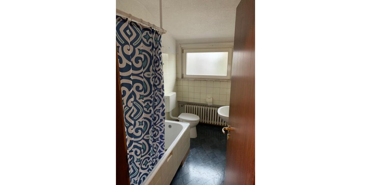 Dachgeschoßwohnung Braunfels - 4 Zimmer, 110 m&sup2;, 850&euro; | Angebot:25918770