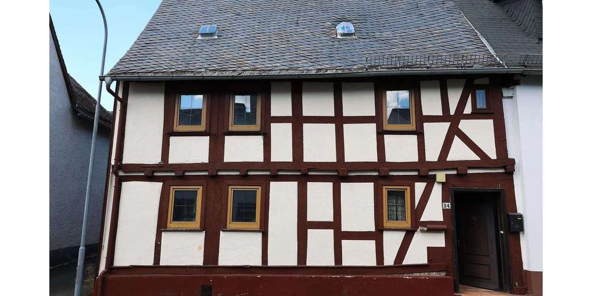 Einfamilienhaus Greifenstein - 7 Zimmer, 168 m&sup2;, 69.000&euro; | Angebot:24021388