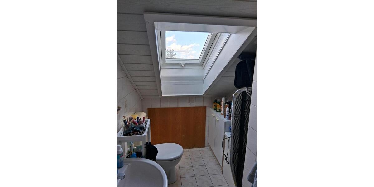 Dachgeschoßwohnung Gießen Allendorf - 2 Zimmer, 64 m&sup2;, 700&euro; | Angebot:25920476