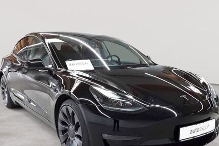 Tesla Model 3 80.618 km 26.489 &euro; Fernwald-Steinbach 35463