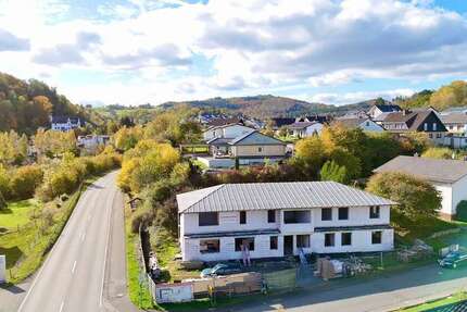 Haus Bad Endbach - 14 Zimmer, 400 m&sup2;, 429.000&euro; | Angebot:18565916