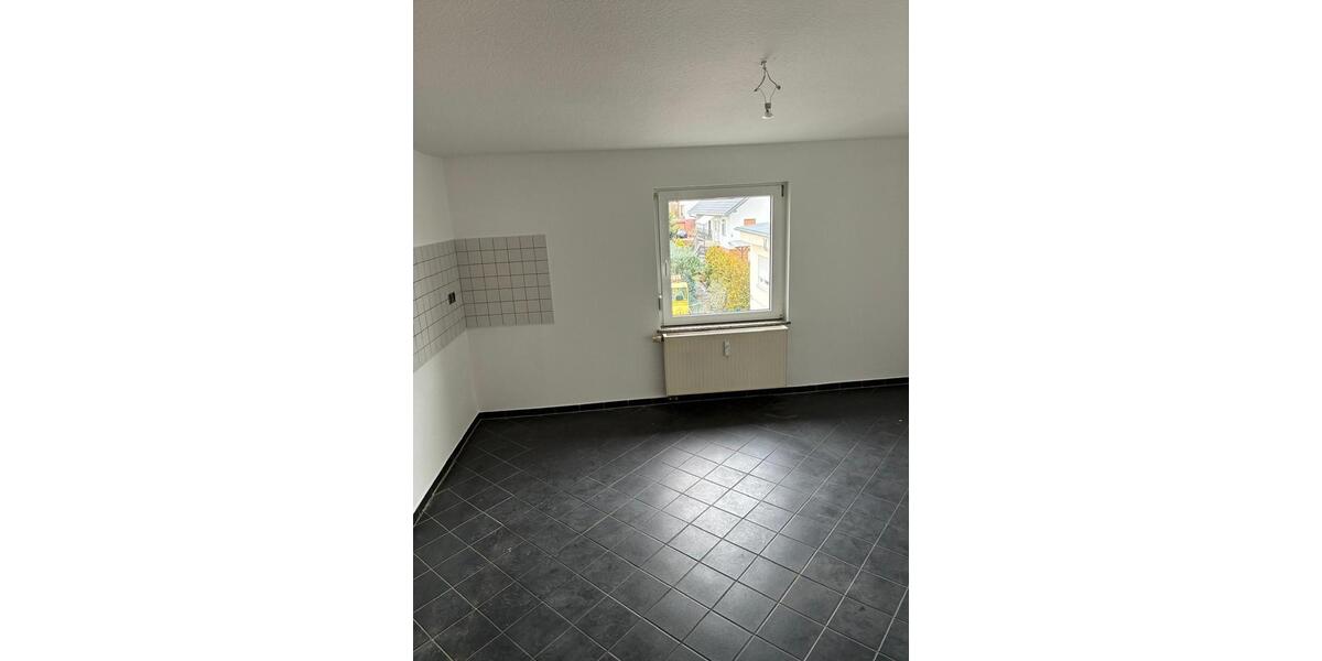 Dachgeschoßwohnung Gießen Allendorf - 4 Zimmer, 110 m&sup2;, 950&euro; | Angebot:26614053