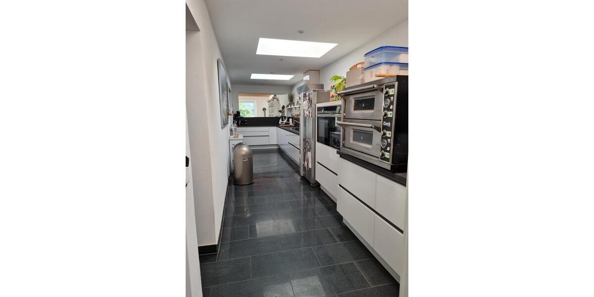 Einfamilienhaus Aßlar - 8 Zimmer, 270 m&sup2;, 630.000&euro; | Angebot:25392335