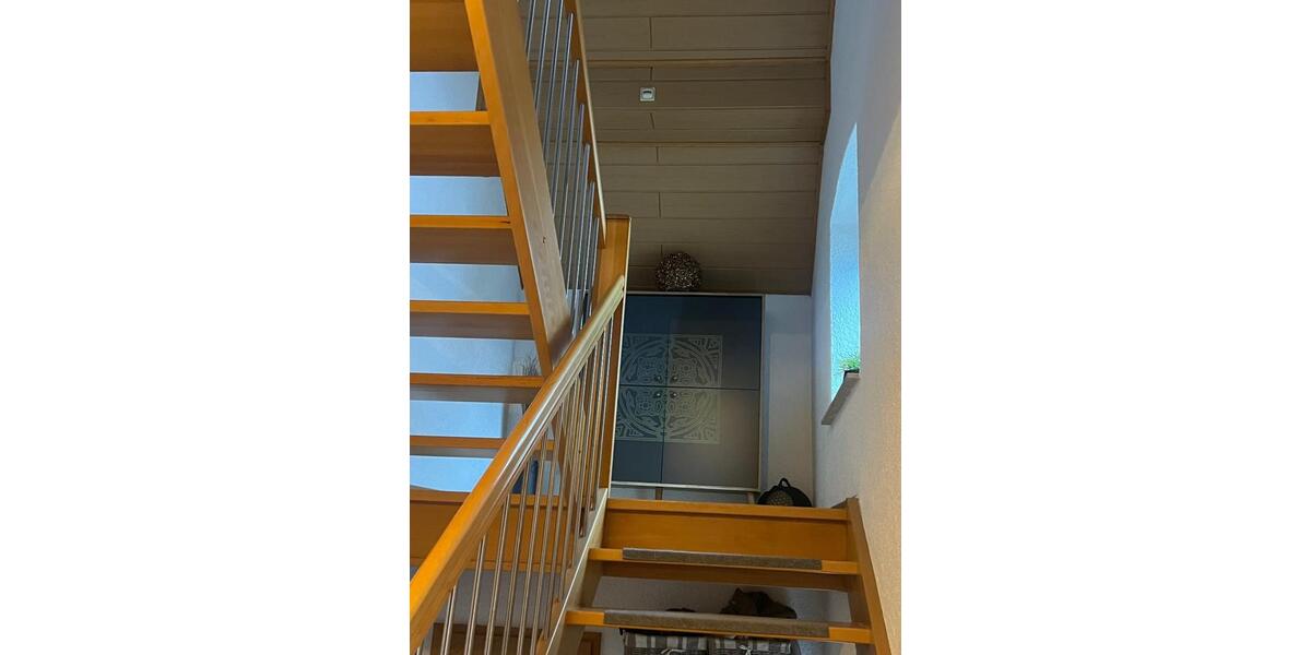 Doppelhaushälfte Herborn - 7 Zimmer, 175 m&sup2;, 372.000&euro; | Angebot:25544109