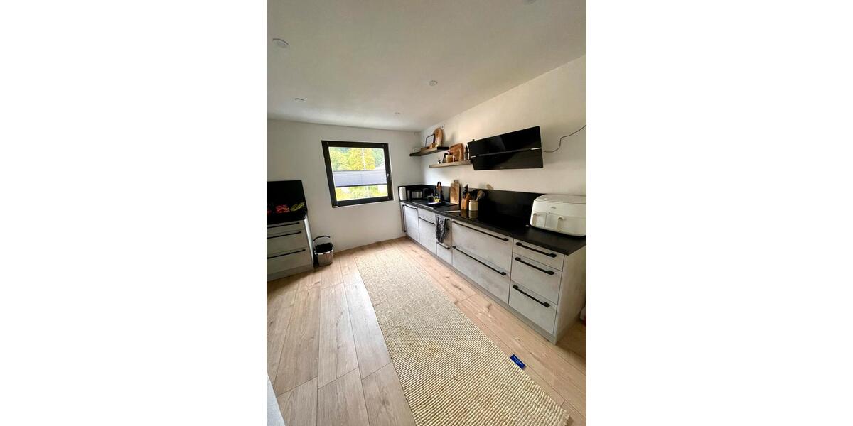 Einfamilienhaus Greifenstein - 17 Zimmer, 400 m&sup2;, 350.000&euro; | Angebot:25340391