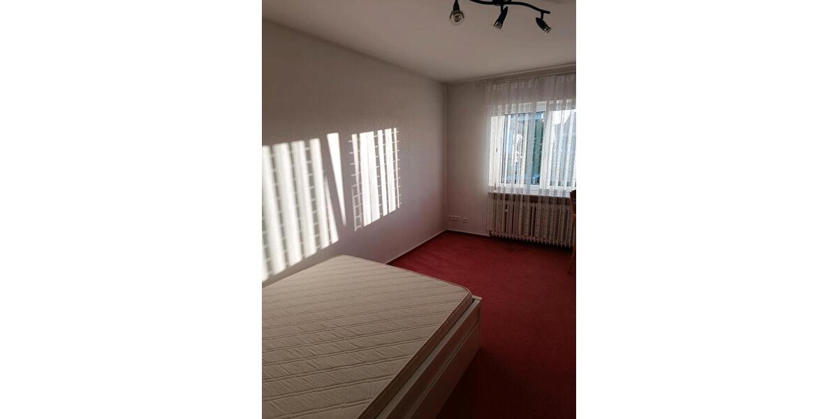 Etagenwohnung Friedberg (Hessen) - 4 Zimmer, 96 m&sup2;, 520&euro; | Angebot:24830023