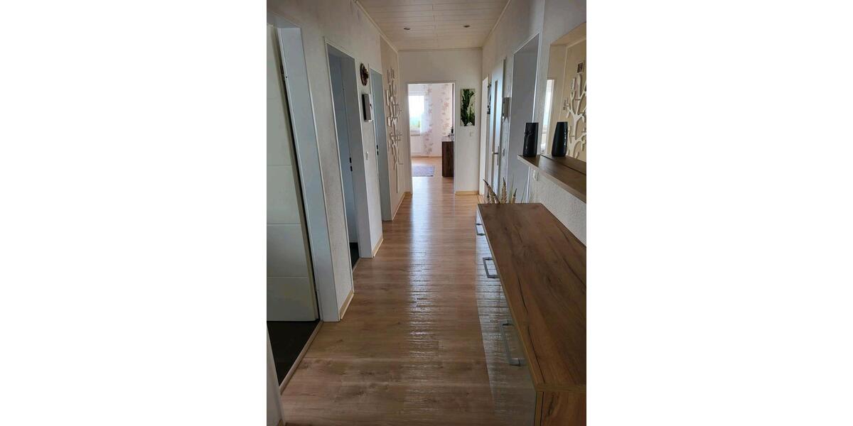 Etagenwohnung Marburg Cappel - 4 Zimmer, 102 m&sup2;, 310.000&euro; | Angebot:25640874