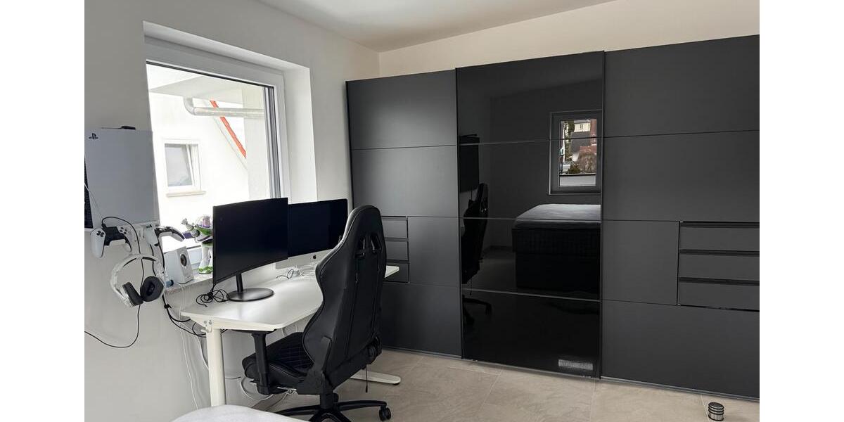 Dachgeschoßwohnung Solms - 2 Zimmer, 60 m&sup2;, 860&euro; | Angebot:25923520