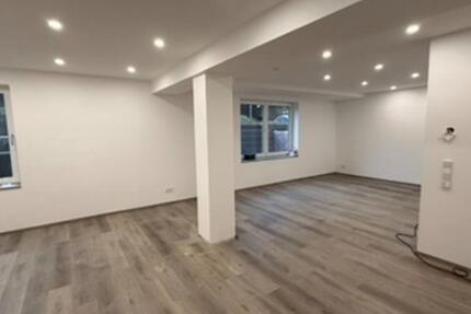 Wohnung Solms - 2 Zimmer, 65 m&sup2;, 700&euro; | Angebot:25947897