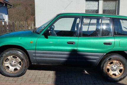 Toyota RAV 4 208.000 km 3.500 &euro; Lohra 35102