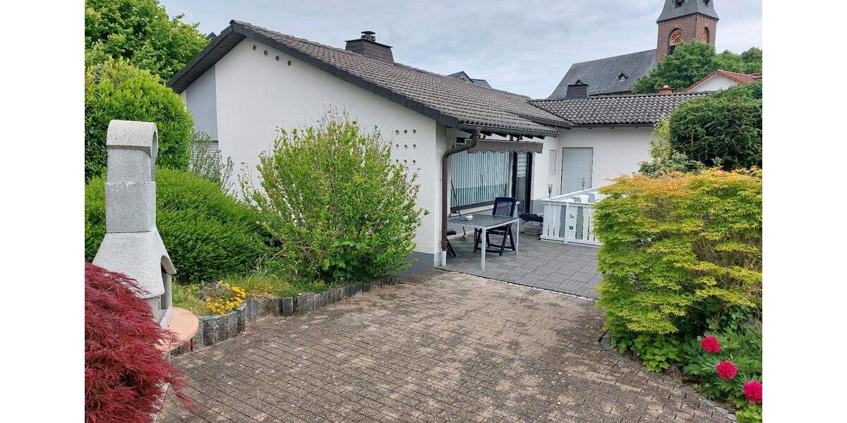 Einfamilienhaus Sinn - 5 Zimmer, 145 m&sup2;, 314.000&euro; | Angebot:26075323