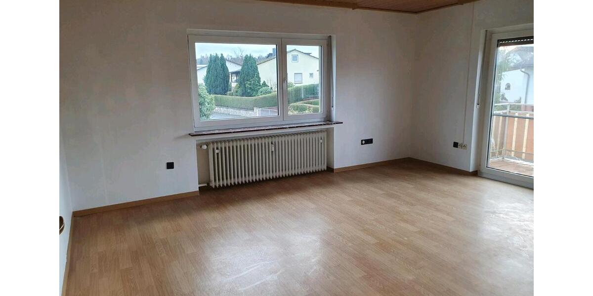 Etagenwohnung Grünberg - 3.5 Zimmer, 96 m&sup2;, 820&euro; | Angebot:25931309