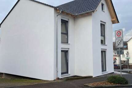 Haus Homberg (Ohm) - 8 Zimmer, 180 m&sup2;, 699.000&euro; | Angebot:25355446
