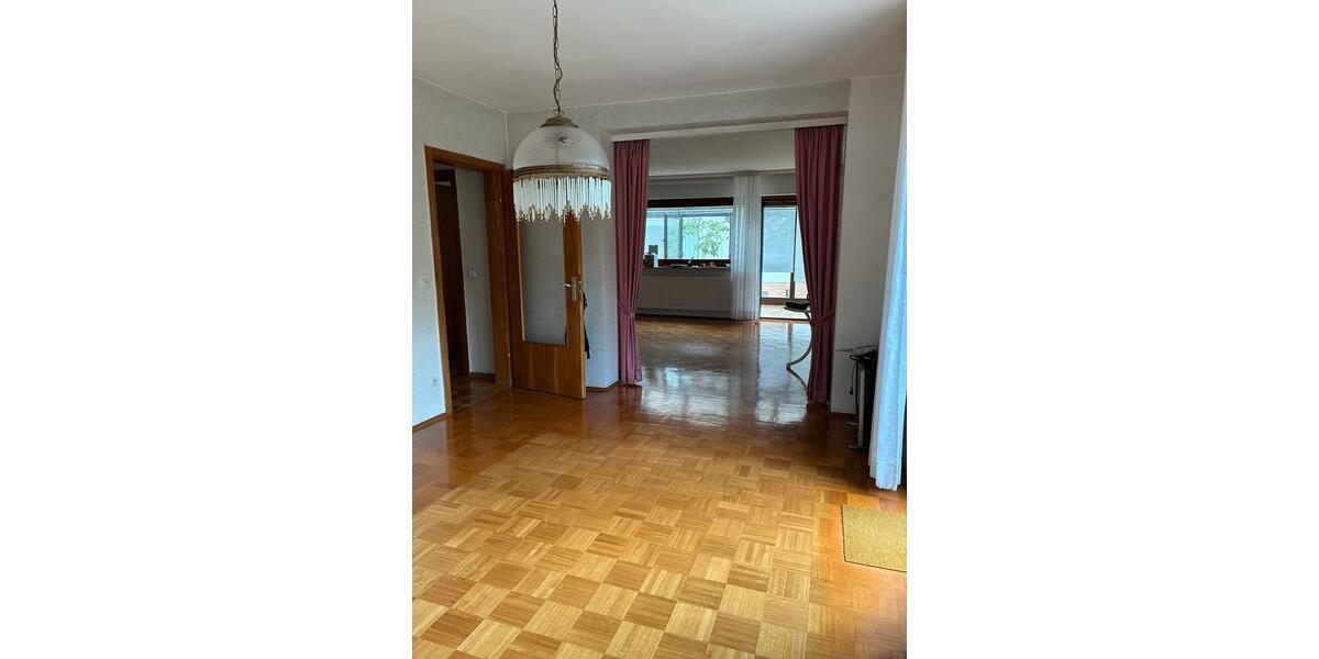 Einfamilienhaus Marburg Cappel - 9 Zimmer, 170 m&sup2;, 399.999&euro; | Angebot:27263431