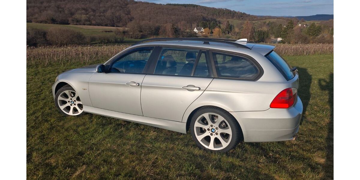 BMW 320 211.000 km 4.900 &euro; Biebertal 35444
