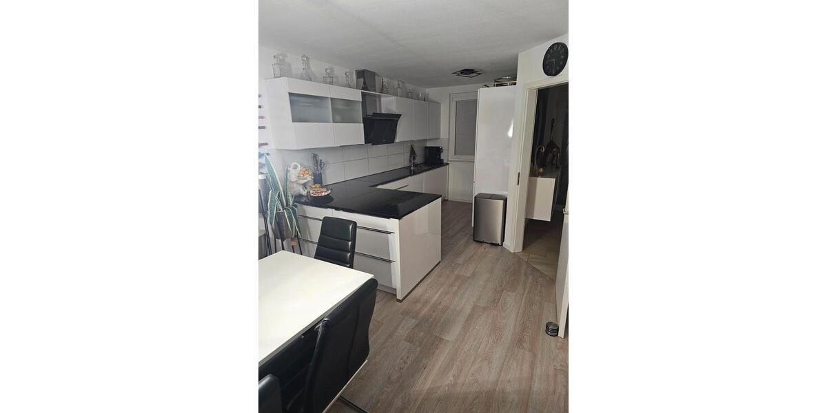 Reihenhaus Fernwald - 5 Zimmer, 135 m&sup2;, 1.700&euro; | Angebot:26040885