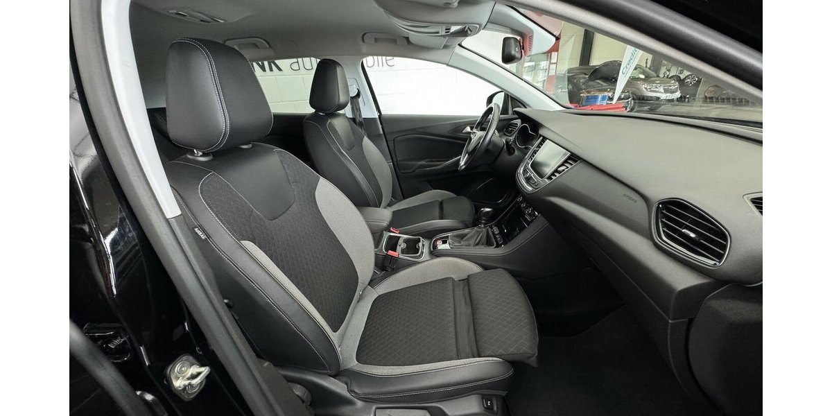Opel Grandland 1.2 Turbo Innovation Navi Winterpaket 65.200 km 12.680 &euro; Lich 35423