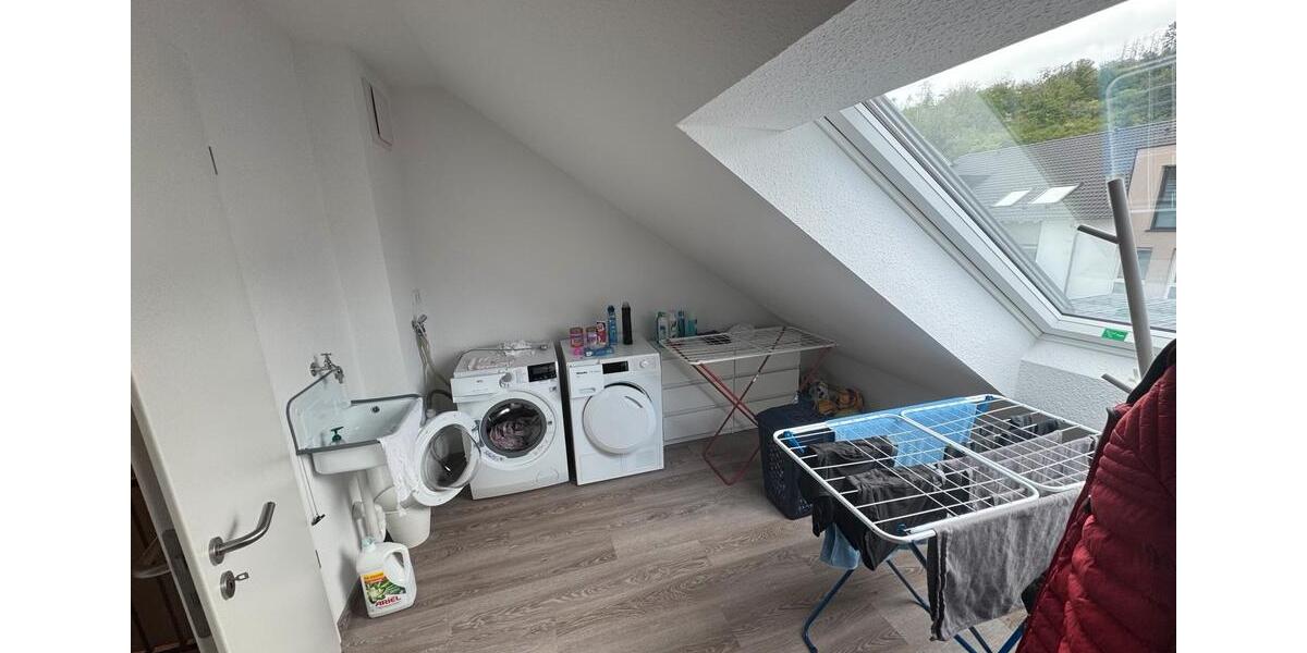 Reihenhaus Bad Endbach - 6 Zimmer, 128 m&sup2;, 1.350&euro; | Angebot:26604950
