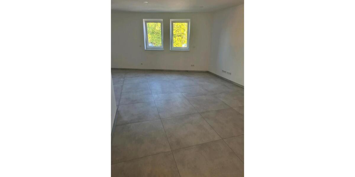 Etagenwohnung Wetzlar Naunheim - 3 Zimmer, 100 m&sup2;, 1.600&euro; | Angebot:26481562