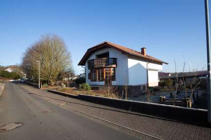 Haus Rabenau - 6 Zimmer, 197 m&sup2;, 429.000&euro; | Angebot:25387320